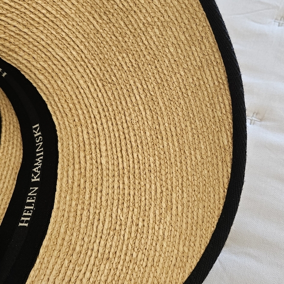 Helen Kaminski Mita packable Raffia Visor with black trim, elastic back - Picture 14 of 16